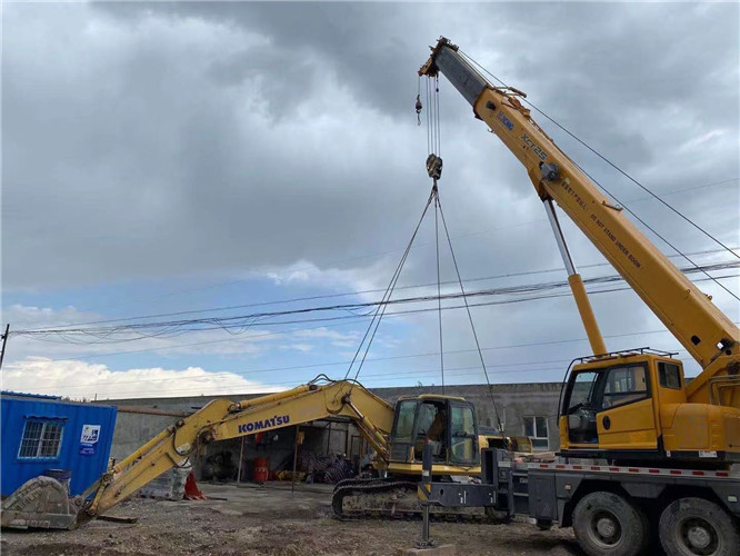 芒市25吨吊车的工作半径是多少？